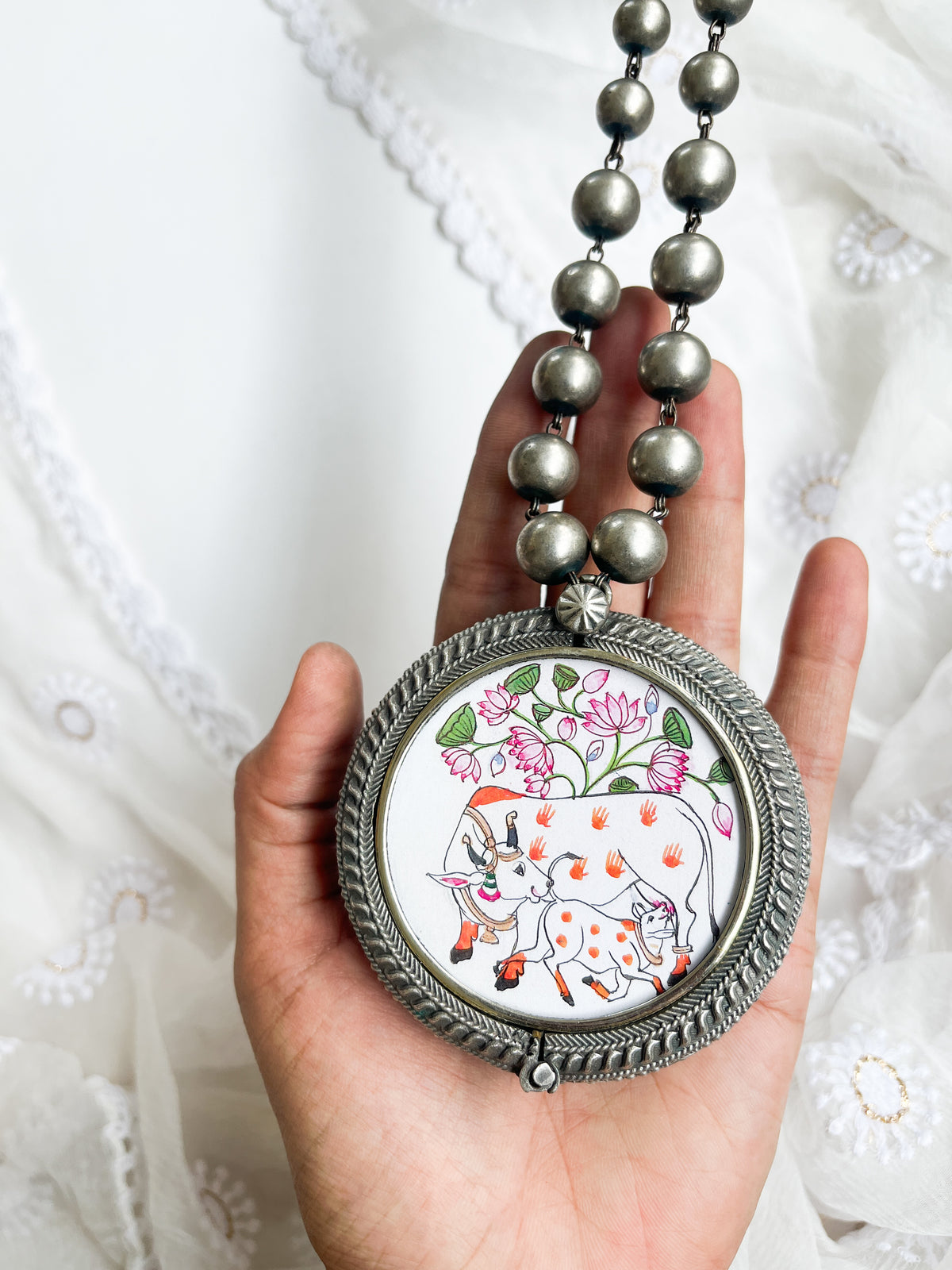 ANAMIKA- Brass With Silver Plating Bangle Locket White Pichwai