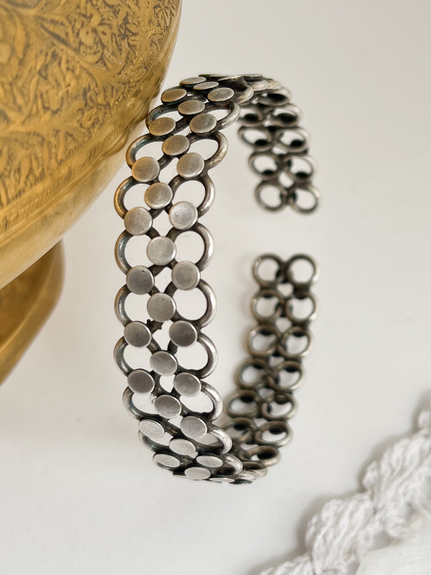 AROHI - Brass Light Weight Kada With Silver Plating Plain Polkas