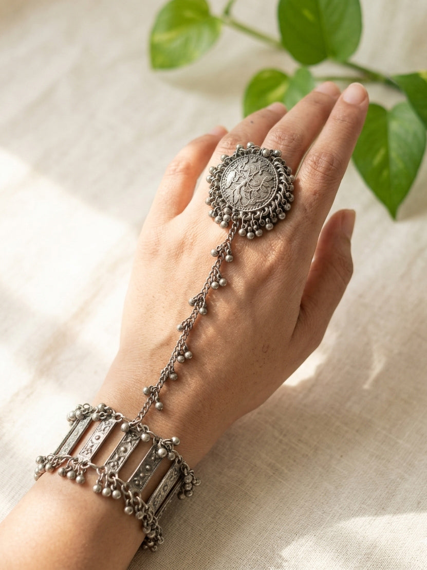 ASAWARI - Black Polish German Silver Ring Bracelet Hathphool