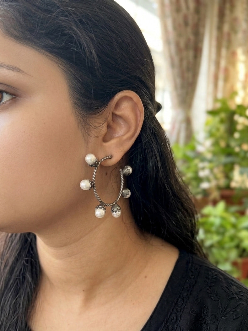 JINDAN - German Silver Moti Hoops