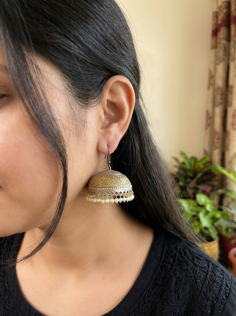 SHARWARI - Dual Tone Brass Jhumka