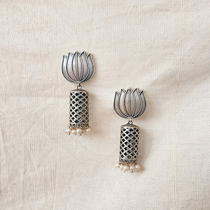 BALAMANI-Beautiful Lotus Silver German Oxidized Earring