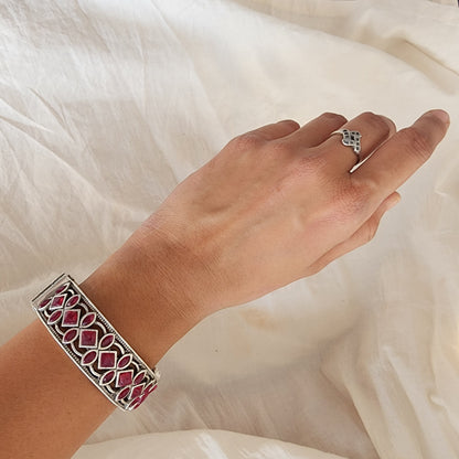 BANGLE-Pink Stone German Oxidized Bangle