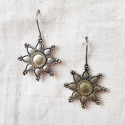 BALAMANI-Silver Flower Hanging German Oxidised Earring