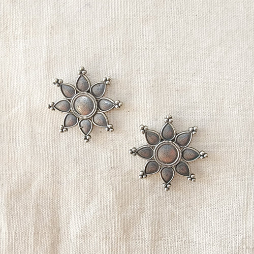 BALAMANI-Silver Star Shape Stud German Oxidized Earring