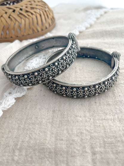 Anjana - Silver Oxidised Bangles (Set Of Two)
