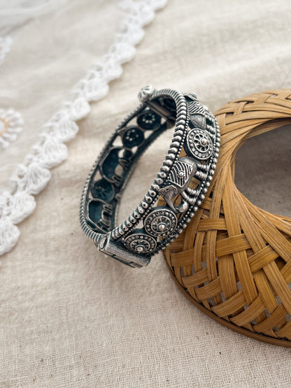 Bhumi - Silver Oxidised Kada