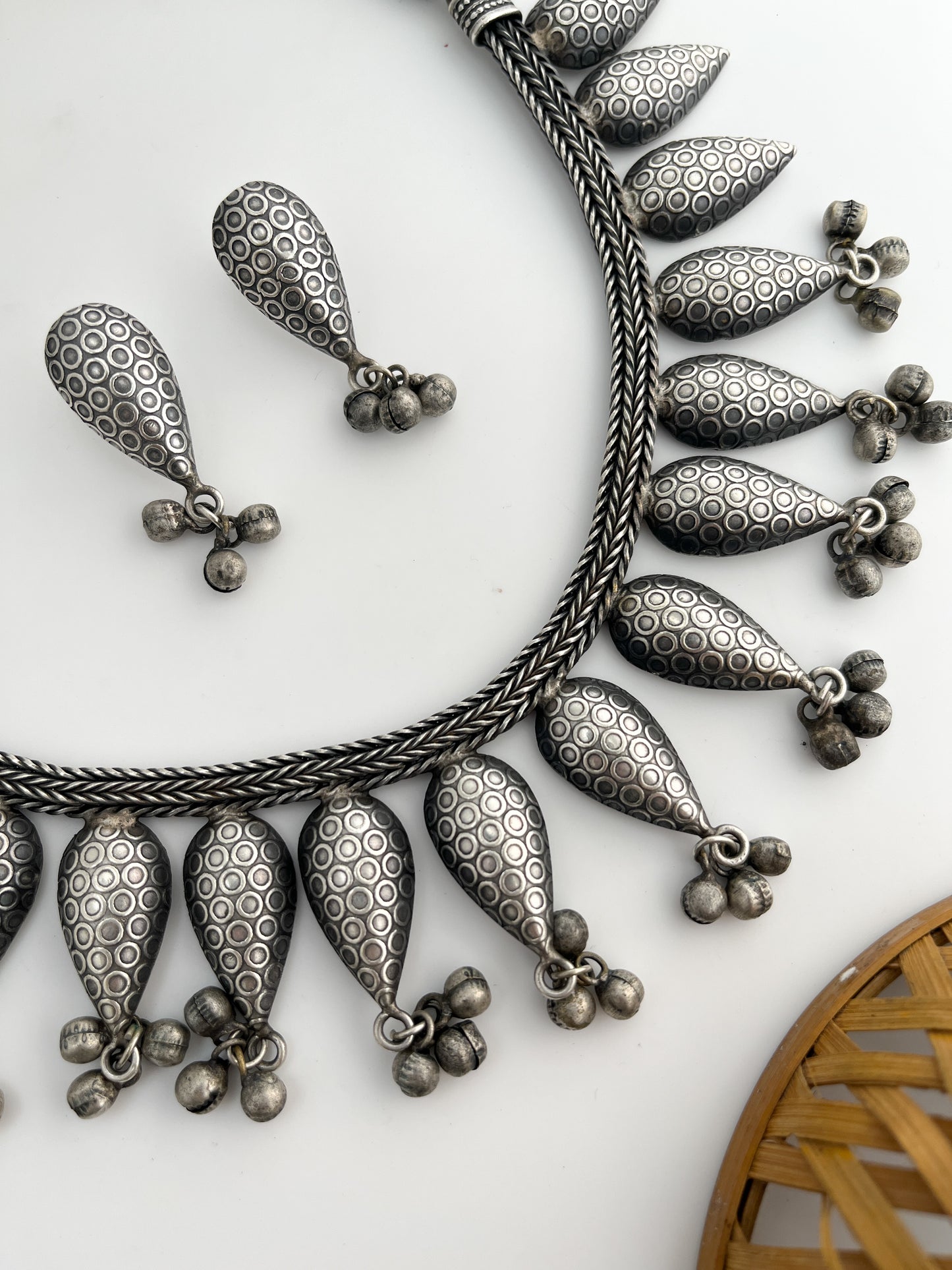 CHANCHALA-Silver Intricate Design Necklace Set