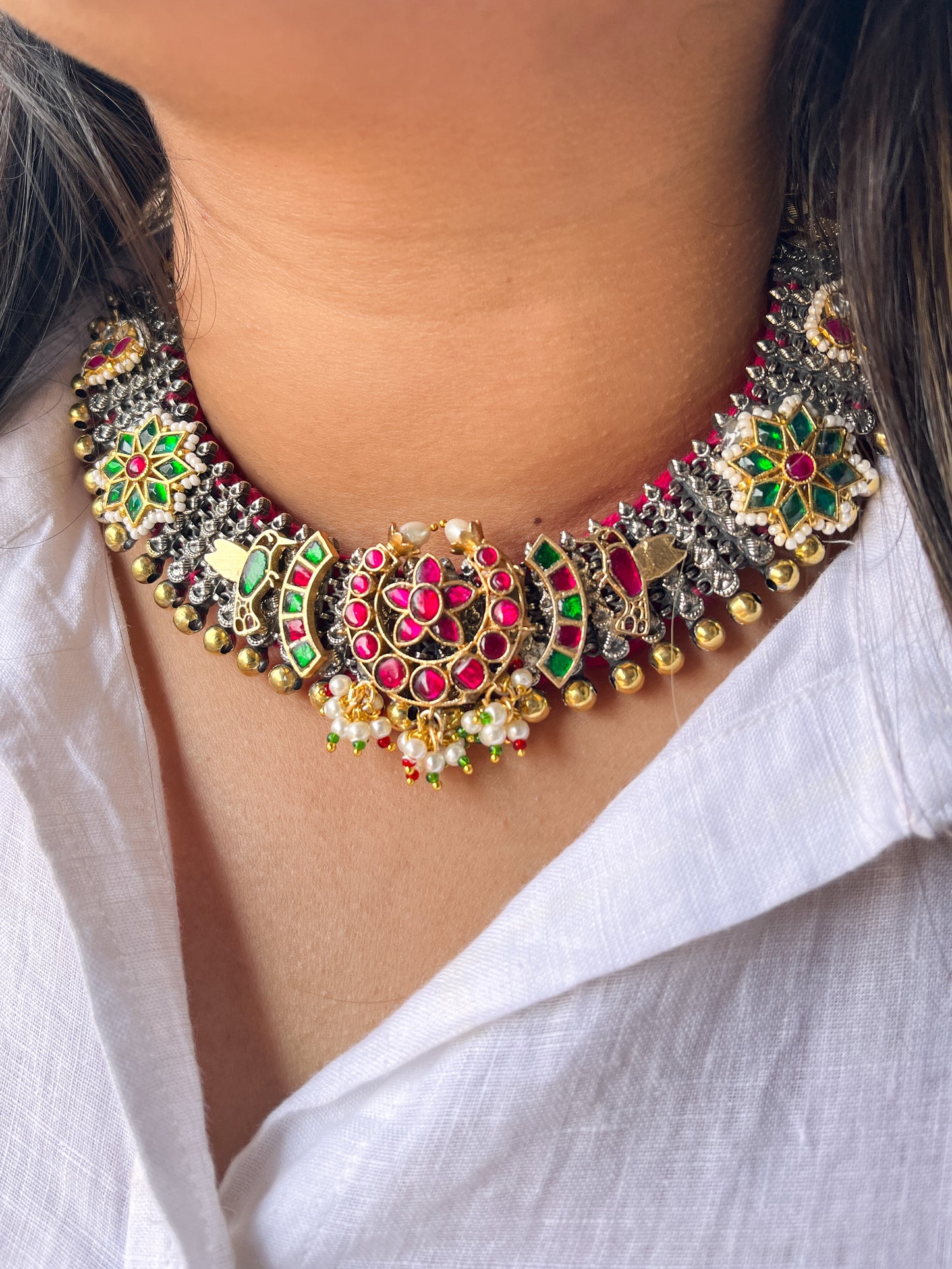 RANI PADMAVATI - German Silver Dual Tone Dhaga Necklace With Kundan Work Pink