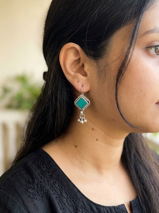 SAWANI - Brass Afghani Glass Earrings Green