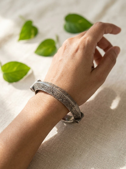 ARADHYA- Brass Kada Bangle With Silver Plating