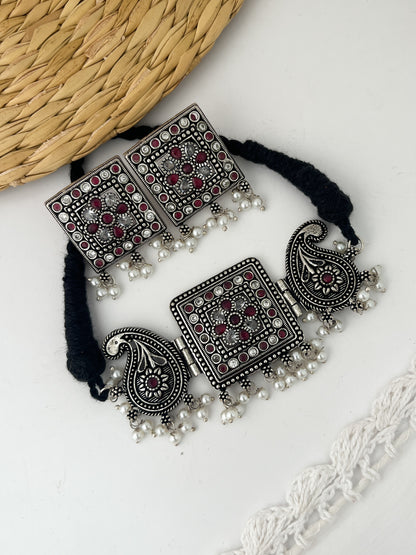 NANDINI - German Silver Chocker With Earrings White Red