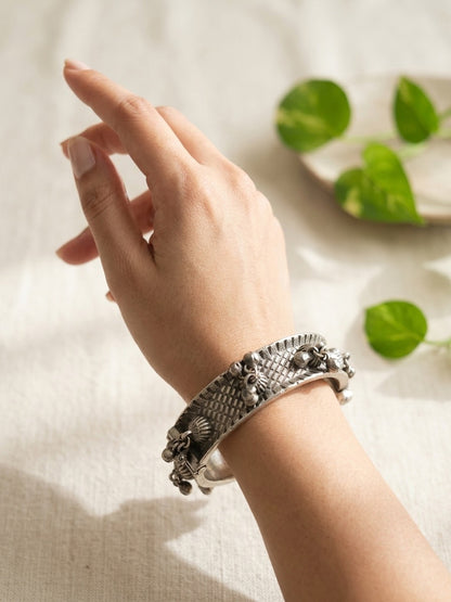 MEERA - Brass Silver Plated Kada Bangle
