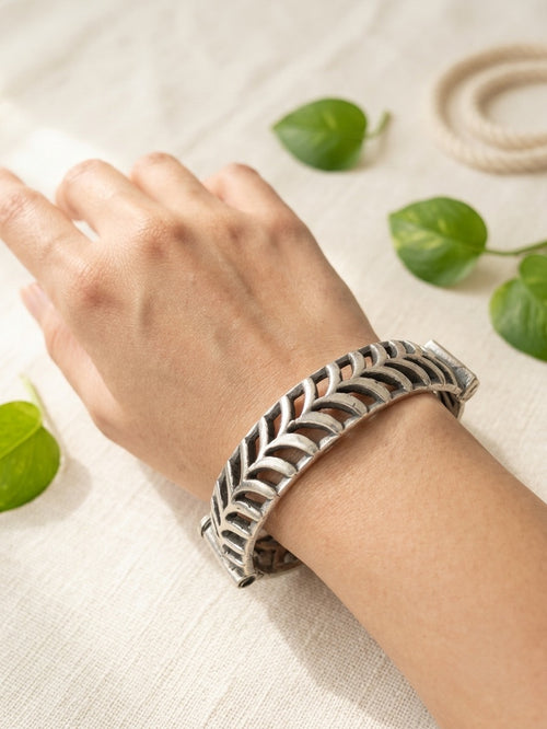 DYUMNA - Brass Silver Plated Kada Bangle