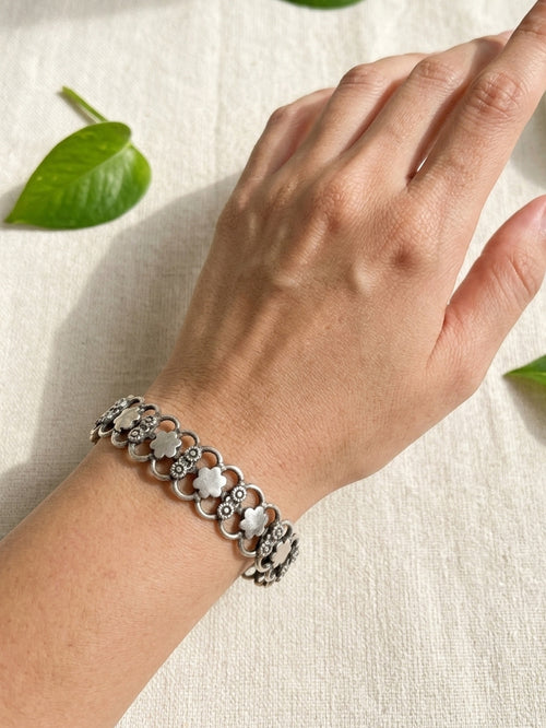 AROHI - Brass Light Weight Kada With Silver Plating Plain Flowers