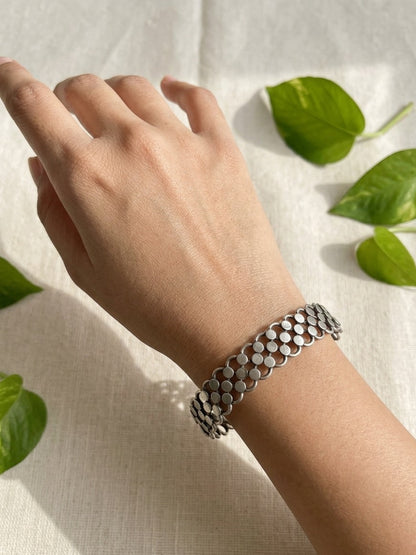 AROHI - Brass Light Weight Kada With Silver Plating Plain Polkas