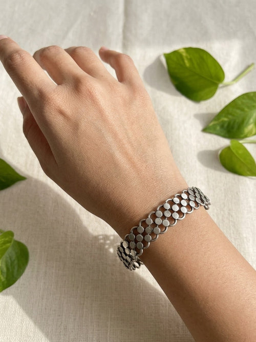 AROHI - Brass Light Weight Kada With Silver Plating Plain Polkas