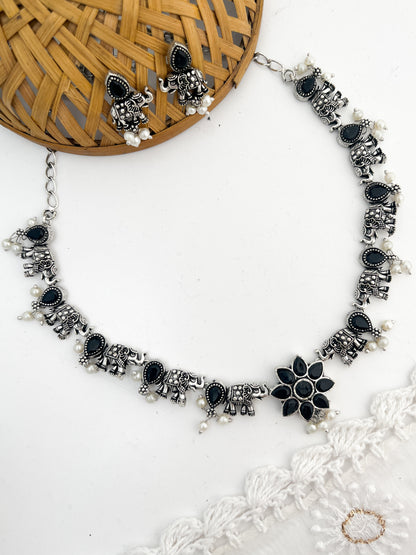 ASHWINI-Brass Neckpiece With Black Monalisa Stones