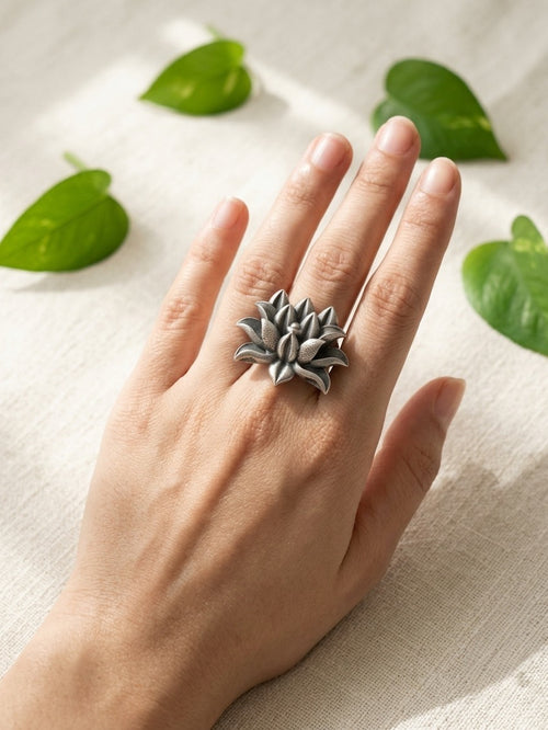 KARISHA- Lotus Brass Ring