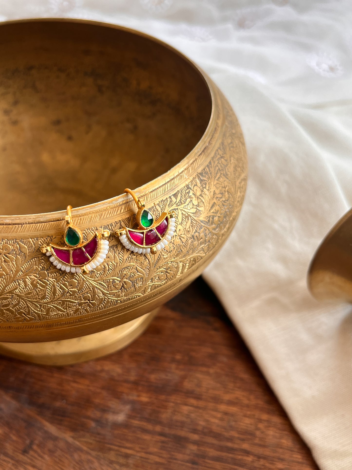KUMUDINI - Kundan Work Gold Bugdi