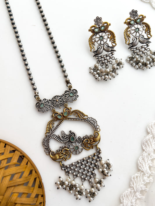 Kunti - Silver Oxidized Long Neckpiece Green Stone