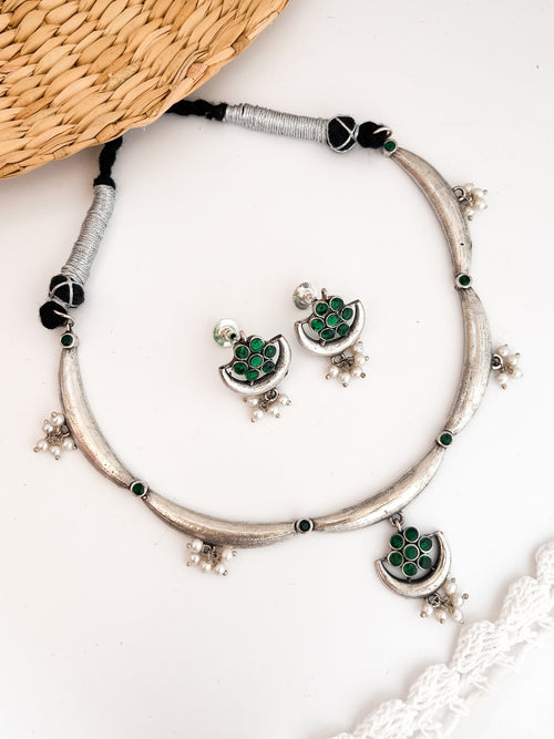 MADHURI - German Silver Hasli Necklace Green