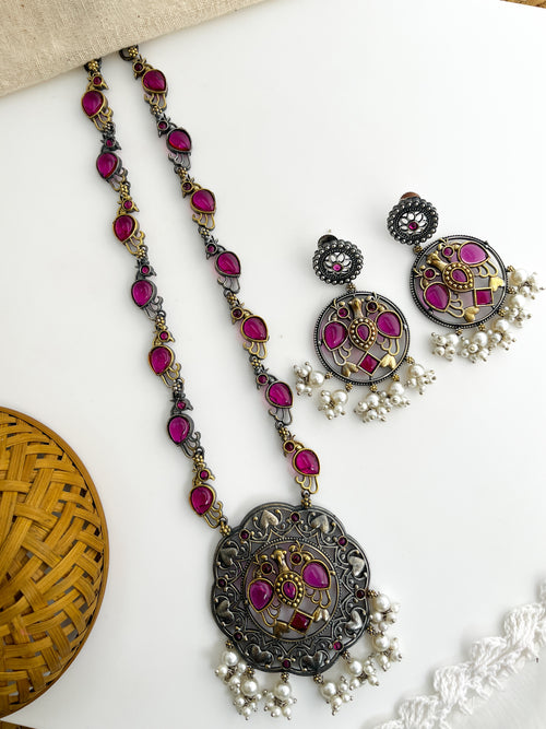 MEGHNA-Silver With Gold And Pink Mix Metal Necklace Set