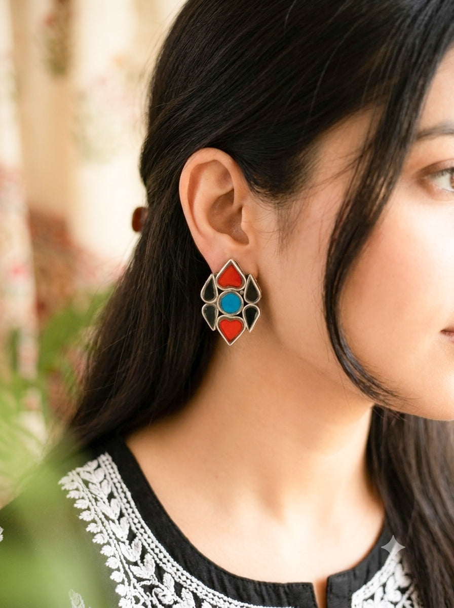 NITARA - Afghani Glass Stud