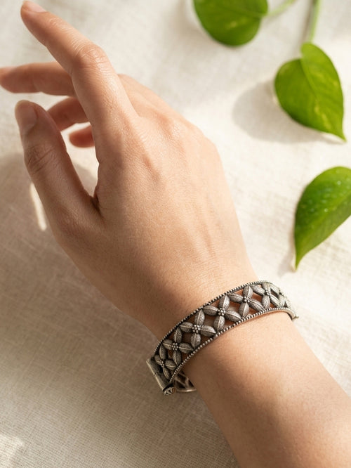 NITYA - German Silver Kada Bangle