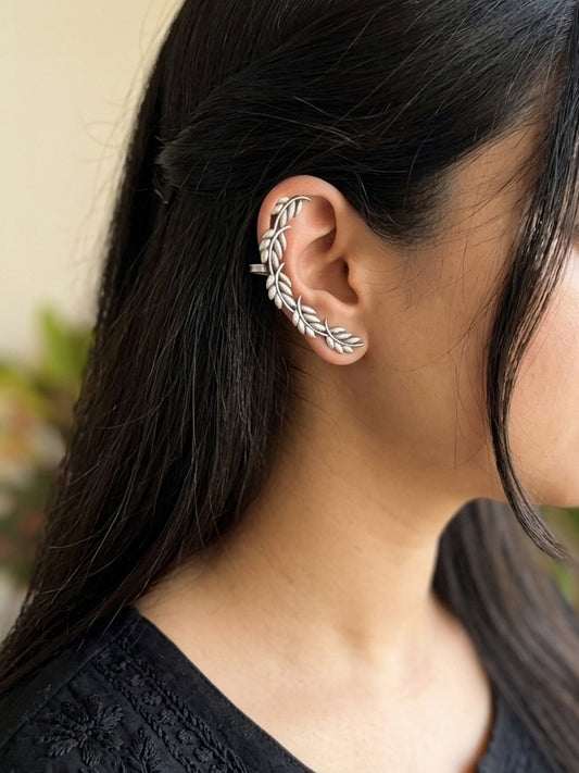 PANNA - German Silver Leaves Earcuff