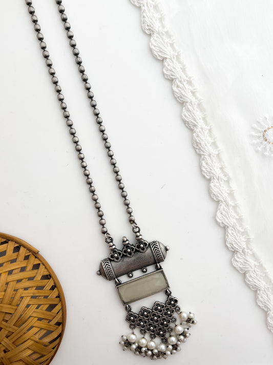 Pia - Silver Oxidized White Stone Long Neckpiece