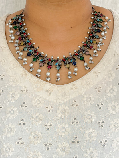 Rangresa Black Polish Multistone Necklace
