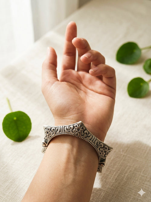 SAJNA - German Silver Kada Bangle