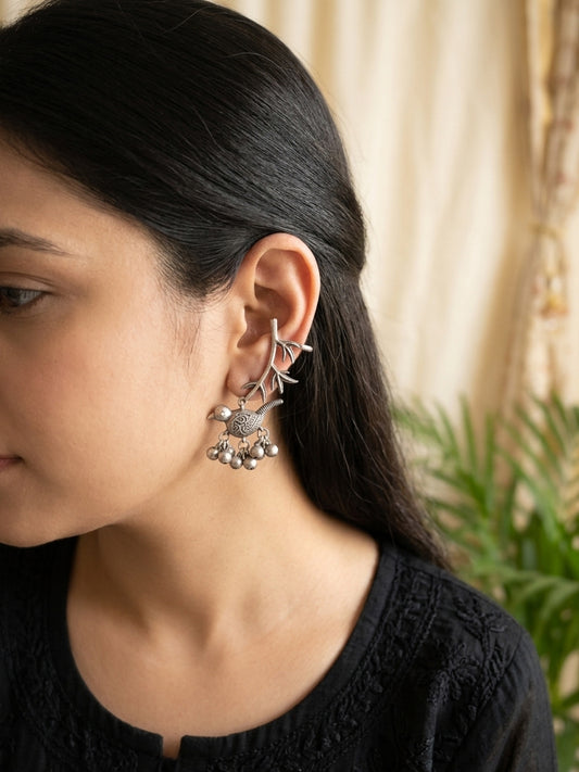 Shakuntala - Silver Oxidised Earcuff