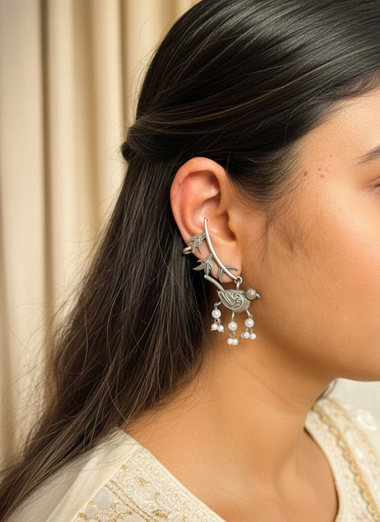 Shakuntala - Silver Oxidised Earcuff