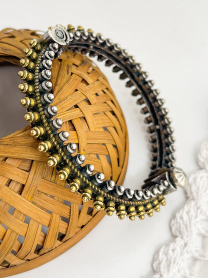 TULSI- Brass Dual Tone Kada