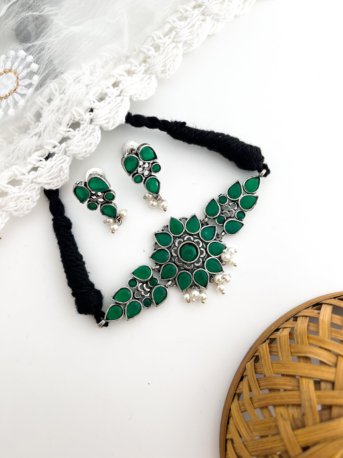 VANIE-Silver With Green  Stone Choker Necklace Set